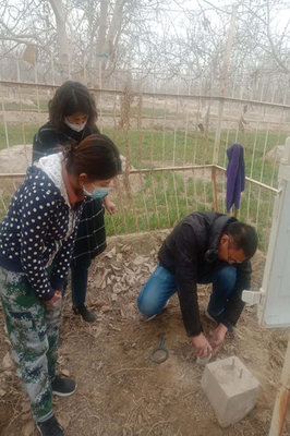 策勒县开展土壤水分站维护维修与通信传输设备专业修理工作